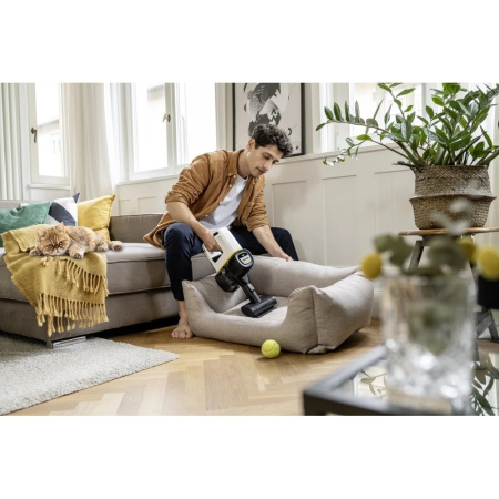 Фото  Karcher VC 4 Cordless myHome Pet (White) Пылесос [1.198-633.0]